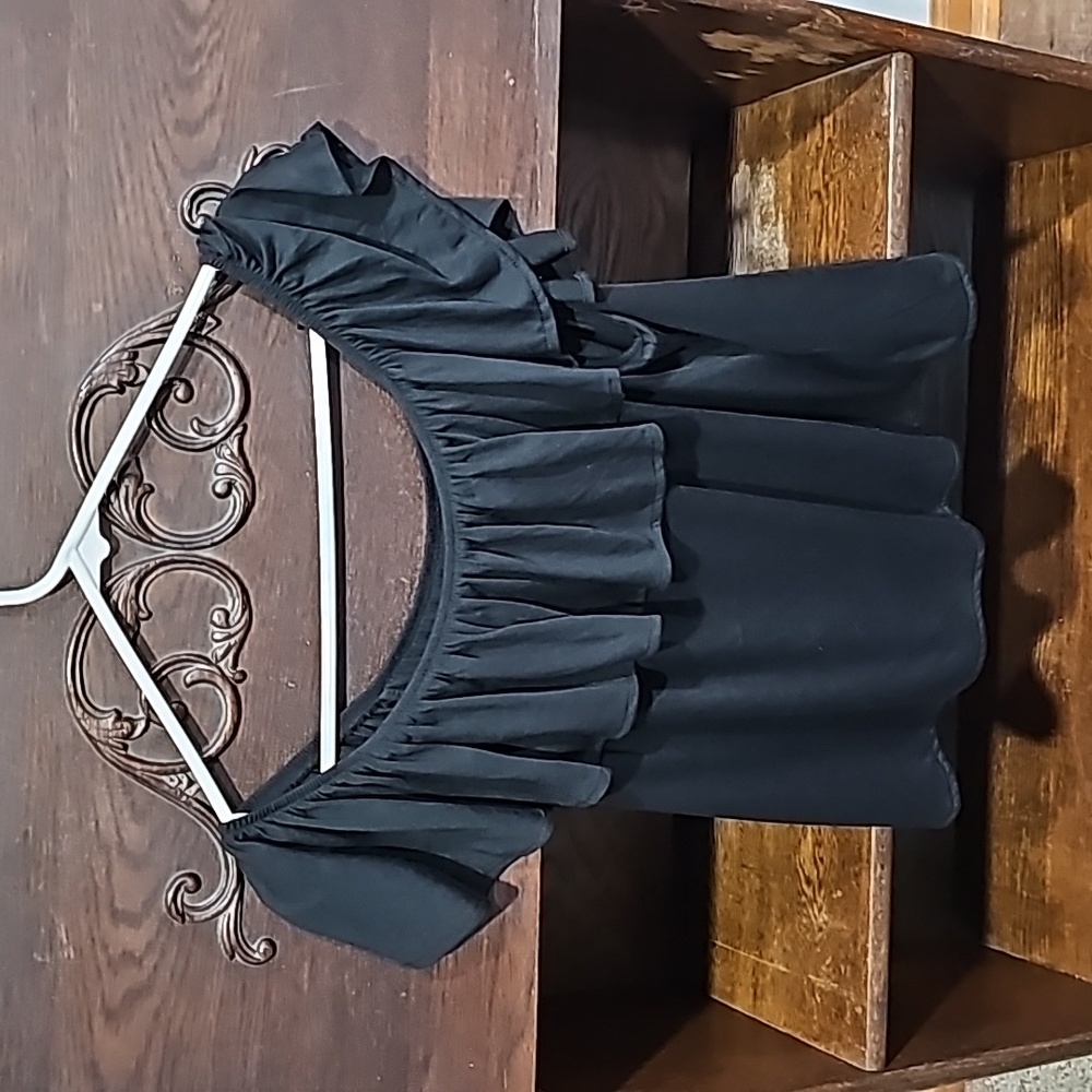 H&M Black Off the shoulder Ruffle Women's Small Top